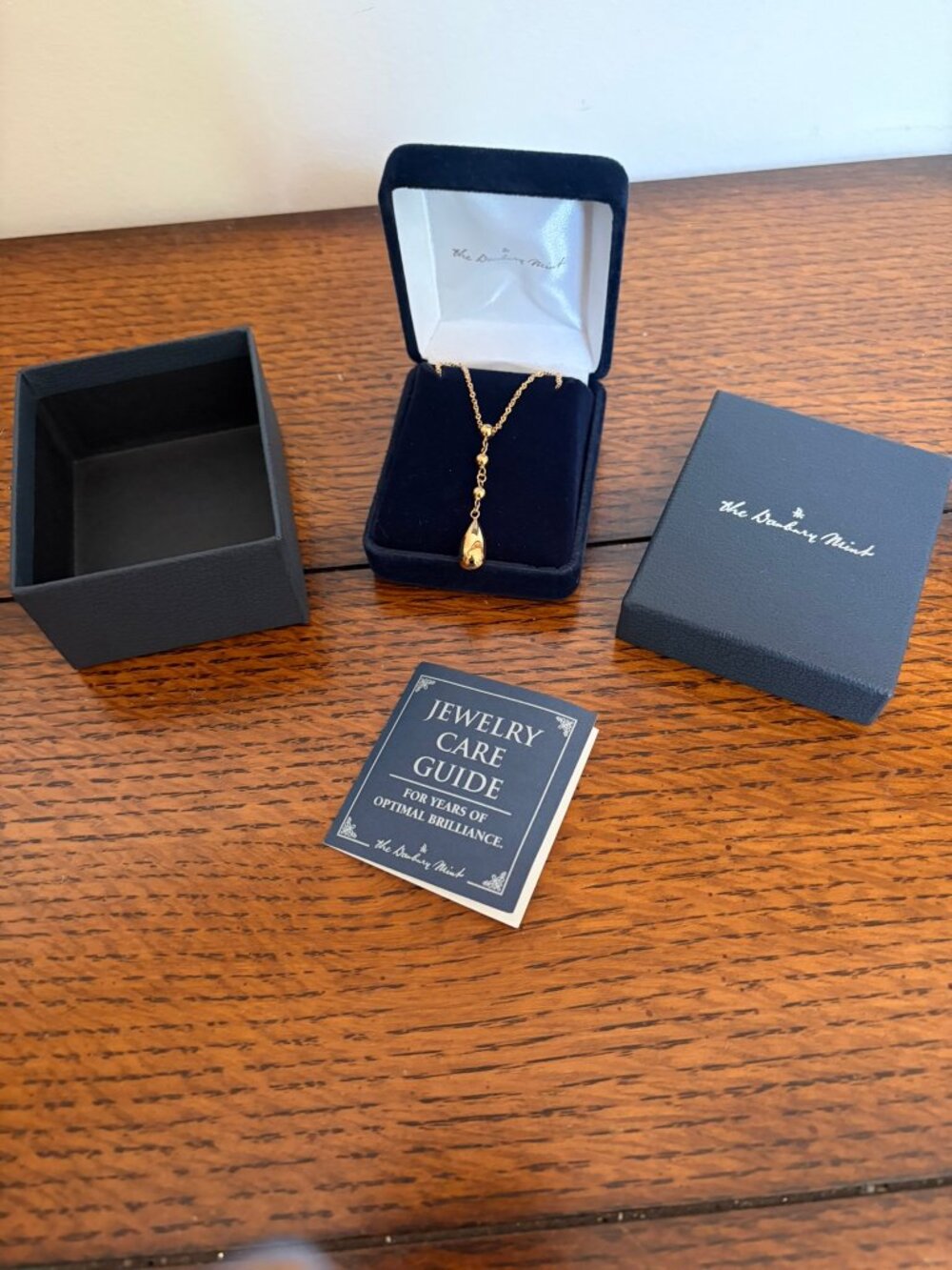 Danbury Mint Necklace NWOT